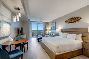 1 bedroom, WiFi, bed sheets - Inviting Retreat with Wood Floors, King Bed, Sleeper Sofa, Kitchenette, and Scenic Views of Burnt Pine Golf Course at Sandestin Golf and Beach Resort! (Miramar Beach)