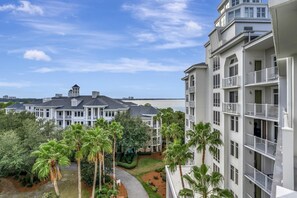 Exterior - Comfortable Retreat with Wood Floors, King Bed, Sleeper Sofa, and Kitchenette for a Relaxing Stay at Sandestin Golf and Beach Resort! (Miramar Beach)