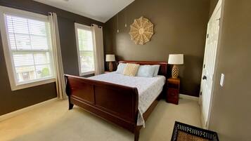 1 habitación, tabla de planchar con plancha, cuna de viaje y wifi