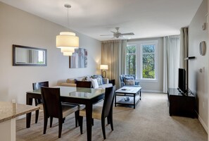 TV - Scenic 2nd-Floor Elation Retreat: 1BD, 1BA, King Bed at Sandestin Golf and Beach Resort! (Miramar Beach)