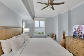 3 bedrooms, Internet, bed sheets - "Breathtaking Bayfront Bliss: 3BR | 3BA Grand Complex Condo" at Sandestin Golf and Beach Resort! (Miramar Beach)