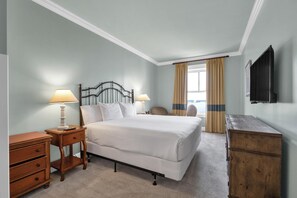 3 quartos, acesso à internet, roupa de cama