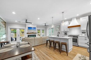 Fridge, microwave, oven, stovetop - Private Pool, Dog-Friendly | Downtown Pensacola | My Beach Getaways (Pensacola)