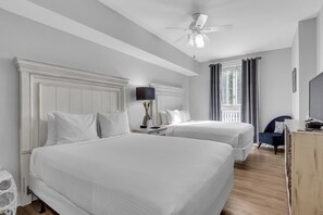 1 bedroom, WiFi, bed sheets - Prime Views and Flexibility Await: Unwind in Style at Our Observation Point Condo in Sandestin - 2nd Floor 2-Bedroom Lock Off with a Spectacular Balcony Overlooking Baytowne Wharf's Events Plaza at Sandestin Golf and Beach Resort! (Miramar Beach)