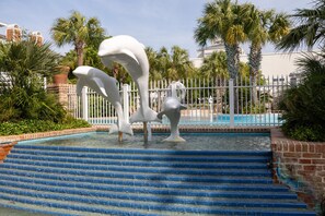 Pool - Baytowne Wharf Coastal Hideaway - Your Oasis in Sandestin's Heart at Sandestin Golf and Beach Resort! (Miramar Beach)