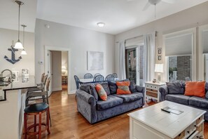 TV - Pilot House One-Bedroom Retreat - Your Spacious Sandestin Getaway at Sandestin Golf and Beach Resort! (Miramar Beach)