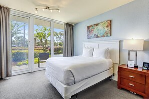 1 bedroom, Internet, bed sheets - Seaside Comfort - Bayside Studio Retreat with Two Double Beds for Four at Sandestin Golf and Beach Resort! (Miramar Beach)