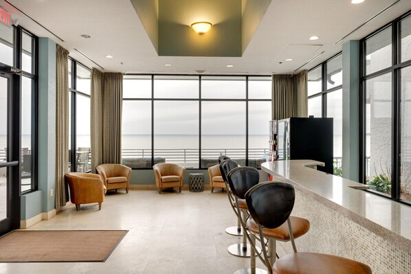 Bar (on property) - Tranquil Resort Studio with Flexible Space Options on the 6th Floor at Sandestin Golf and Beach Resort! (Miramar Beach)