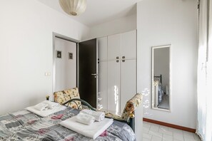 2 bedrooms