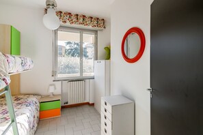 2 bedrooms