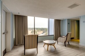 Interior - Tranquil Studio with Resort Views - Perfect for Four at Sandestin Golf and Beach Resort! (Miramar Beach)