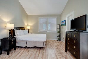 3 bedrooms, WiFi, bed sheets - Spacious 3BR/3BA Single Family Home at Sandestin Golf and Beach Resort! (Miramar Beach)