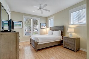 3 bedrooms, WiFi, bed sheets - Spacious 3BR/3BA Single Family Home at Sandestin Golf and Beach Resort! (Miramar Beach)