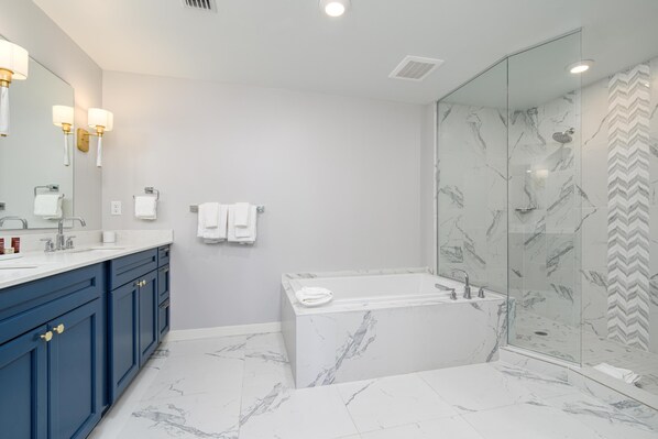 Hair dryer, towels - Tranquil Escape / Nature Views / 3BR / 3BA / at Sandestin Golf and Beach Resort! (Miramar Beach)