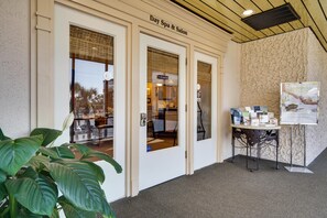 Interior - Tranquil Studio with Scenic Views: Gulf Glimpse, Poolside Relaxation, and Sunset Vistas at Sandestin Golf and Beach Resort! (Miramar Beach)