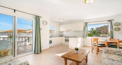 Villa Alma del Mar - Exceptional Villa with Marina Views & Pool