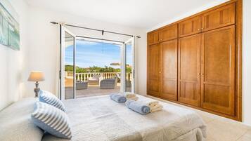 6 chambres, fer et planche Ă repasser, lit parapluie, Wi-Fi gratuit