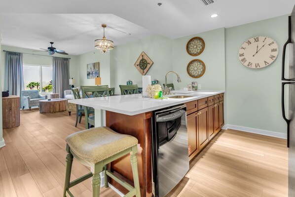 Fridge, microwave, oven, stovetop - Luau Tower Lagoon View Condo with Resort Pool and Balcony (Miramar Beach)