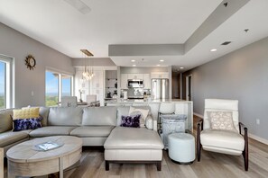 TV - Breezy 2BR Getaway in Sandestin: Scenic Balcony, Sun Deck, Spa Access & Exclusive Benefits (Miramar Beach)