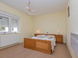 3 bedrooms, internet