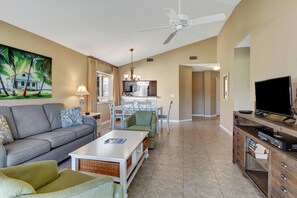 TV - Beachside Bliss: 2BR/2BA Condo, Sleeps 6, Ideal for Coastal Getaways (Miramar Beach)
