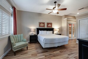 3 bedrooms, internet, bed sheets - Tranquil 3BR/3BA Retreat: Sleeps 6 - Perfect for Families (Miramar Beach)