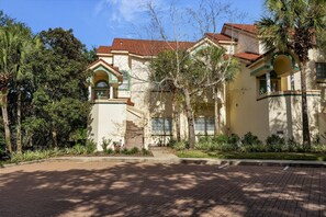 Exterior - Tranquil 3BR/3BA Retreat: Sleeps 6 - Perfect for Families (Miramar Beach)