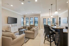 TV - 4BR Near Baytowne w/ 2 Golf Carts at Sandestin (Miramar Beach)