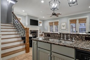 Interior - 3BR/3.5BA w/ Fireplace, Golf Cart, & Resort Perks (Miramar Beach)