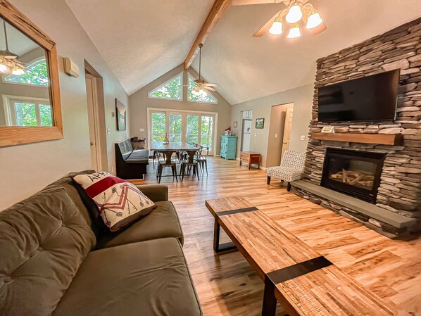 Téléviseur connecté, foyer