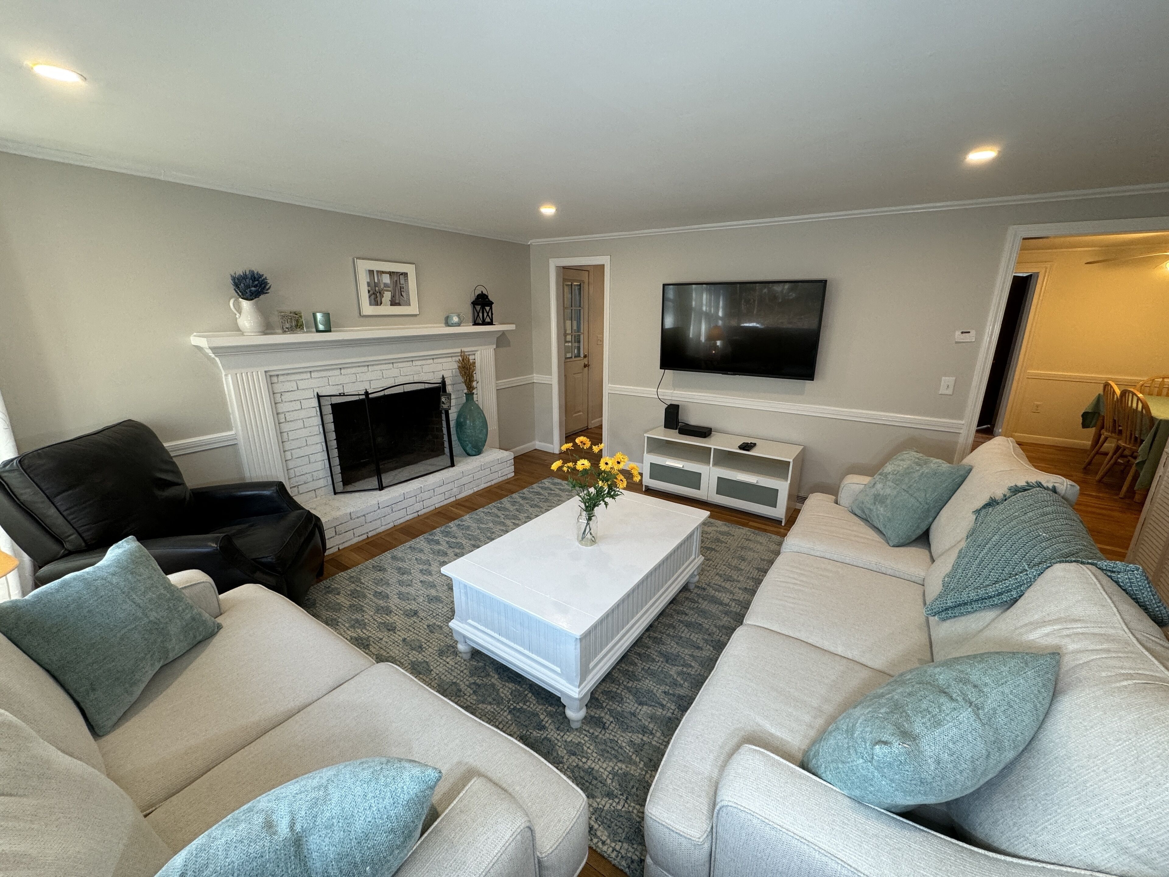 In the heart of Brewster. Remodeled 3 bedroom 1.5 bathroom single level residence. Pet by interview!