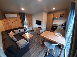 TV - Tiny Haus am Waldsee by Interhome (Wemding)