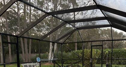 Comfy House with Pool Near Polo Club in Wellington