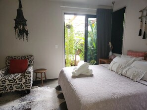 3 Schlafzimmer, Reisekinderbett, kostenloses WLAN, Bettwäsche