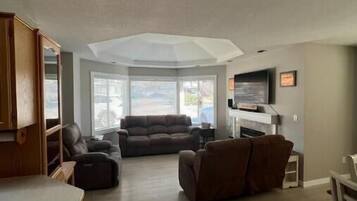 TV connectée, cheminée