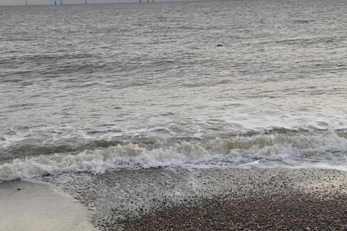 2-Bed Seaside Retreat - Sleeps 5 & Parking