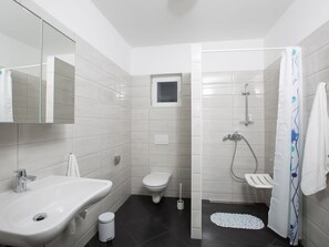 Hair dryer, towels