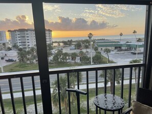 Interior - Beach front Condo on Ft. Myers Beach! 2 bedrooms with pool & beautiful sunsets! (Fort Myers Beach)