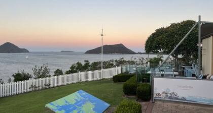 2Bays Studio- walk to beach