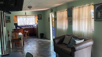 TV, livros, impressoras