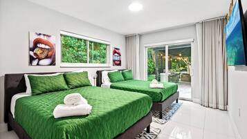 5 bedrooms, iron/ironing board, travel cot, WiFi