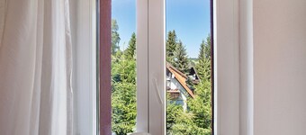 Apartment 'Spatzennest' with Shared Garden, Balcony and Wi-Fi