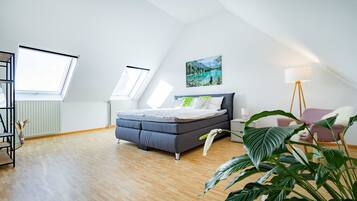 1 bedroom, iron/ironing board, free WiFi, bed sheets