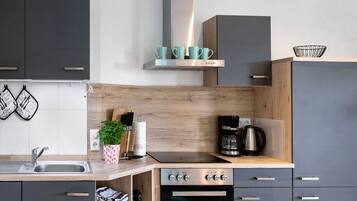 Frigorífic, forn, placa de cuina i rentaplats