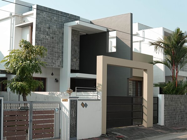 Exterior - "Tranquil Heaven" (Kochi)