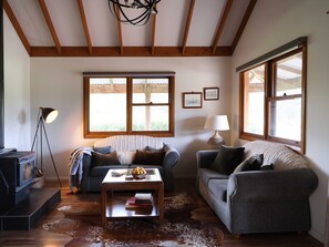 The Cottage | Living area