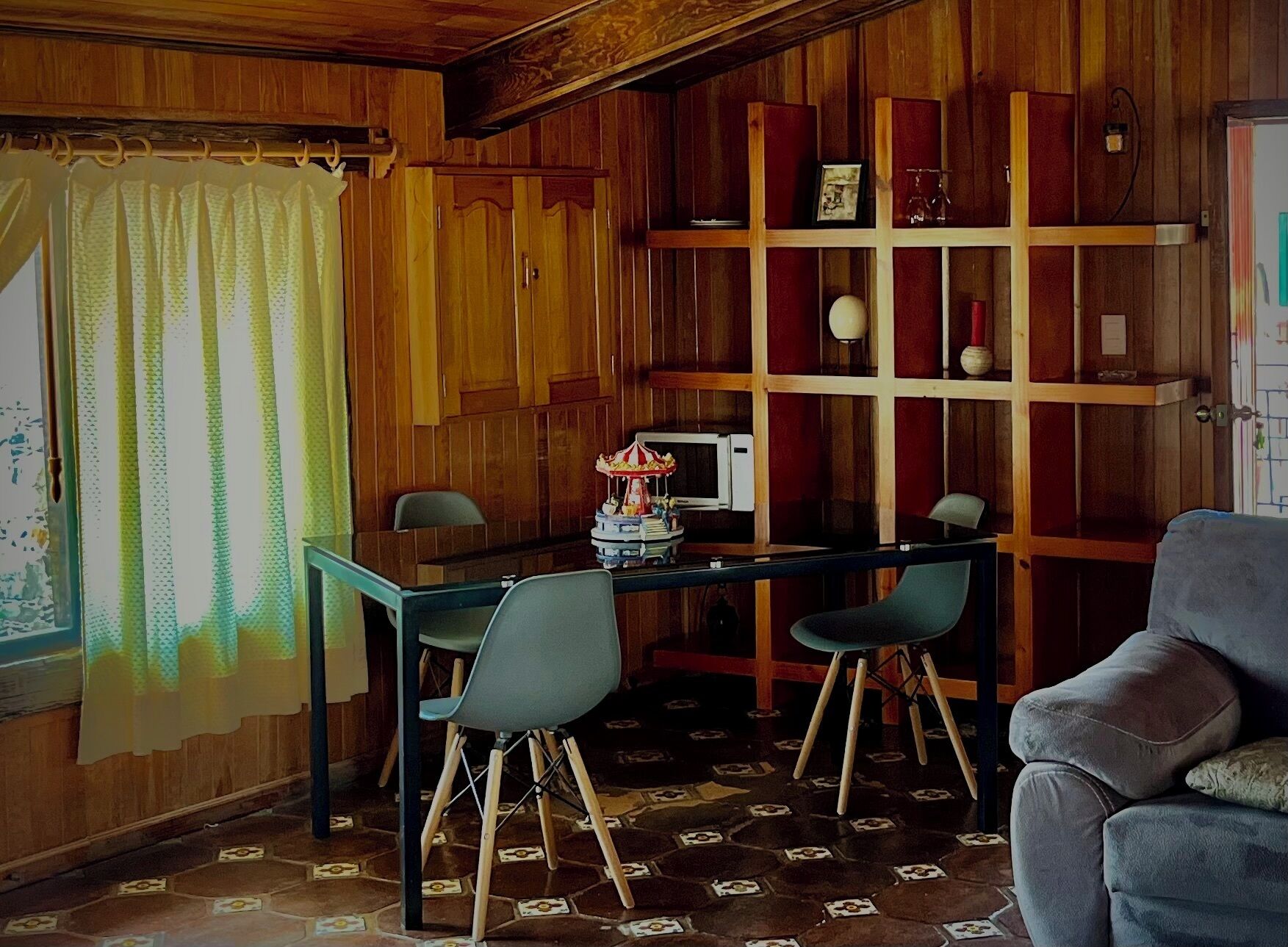 Cabaña romántica, 1 habitación, baño privado, vista a la montaña | Microondas