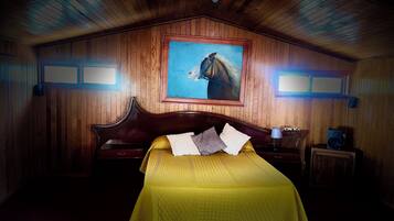 Romantic Cabin, 1 Bedroom, Private Bathroom, Mountain View | 1 bedroom, free WiFi, bed sheets
