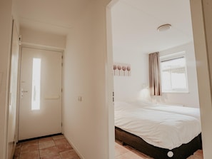 3 bedrooms, Internet