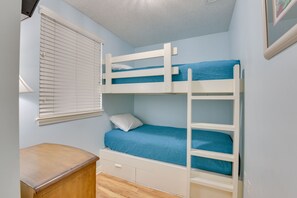 3 dormitorios, tabla de planchar con plancha, wifi y ropa de cama